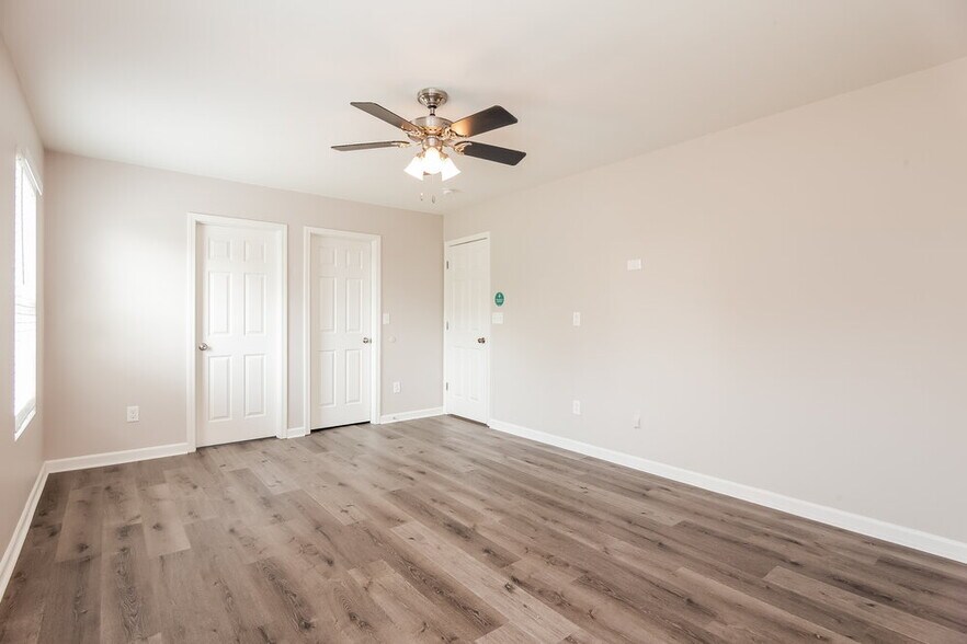 Building Photo - 7211 Waldon Park Lane