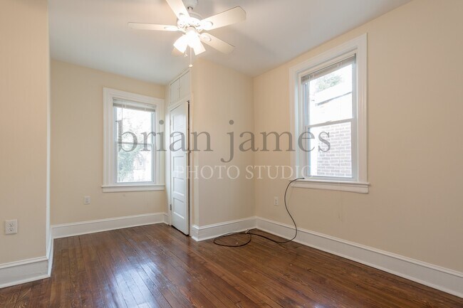 Building Photo - 537 E Penn St