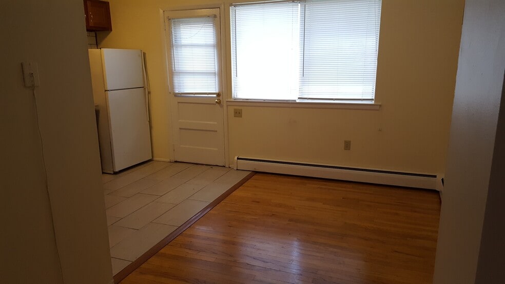 Building Photo - 1699 Quinnipiac Ave