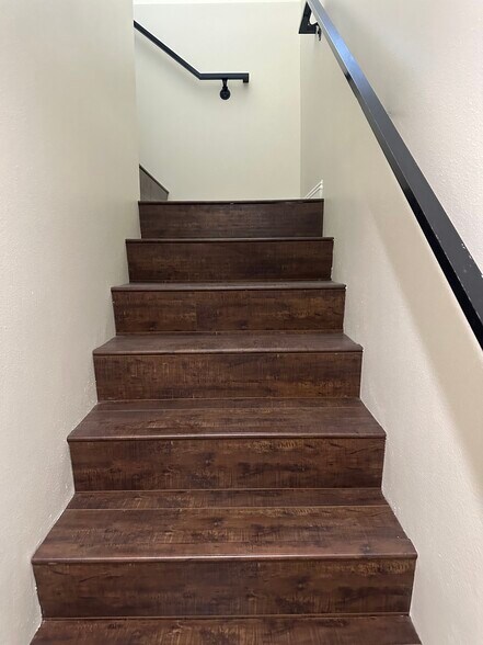 Building Photo - 14343 Tiara St