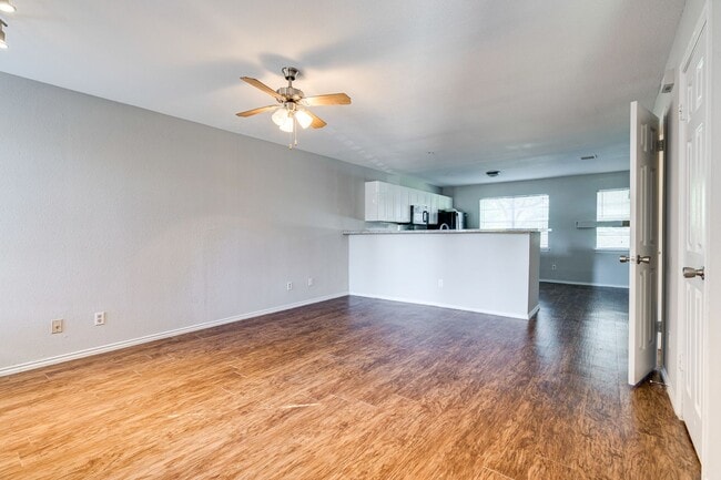 Building Photo - 1830 River Crossing Cir
