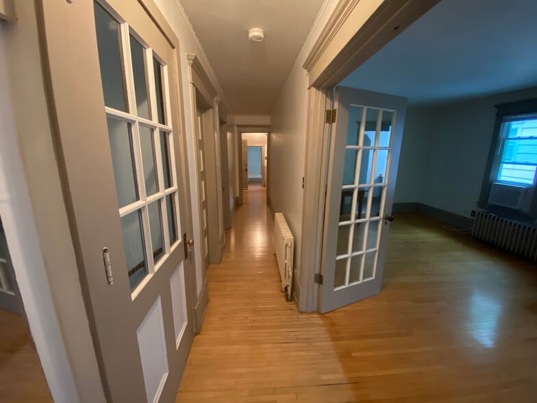 Main hallway - 2226 N Dupont Ave N