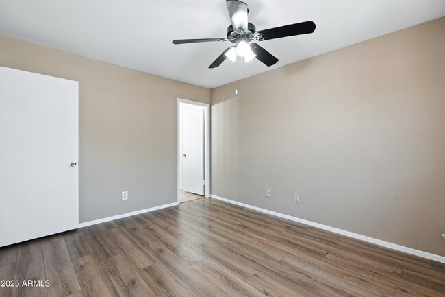 Building Photo - 2645 W Elm St