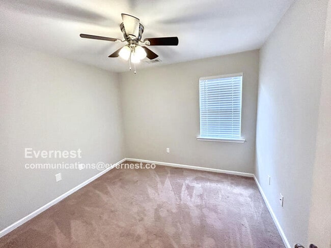 Building Photo - 340 Rocky Ridge Cir