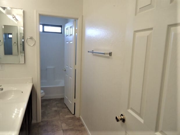 Building Photo - 14223 W Jenan Dr