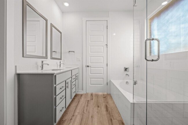 Building Photo - 1120 Bear Track Loop