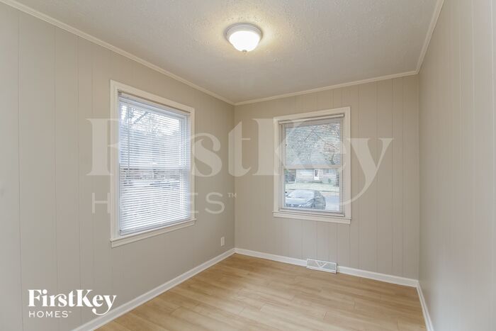 Building Photo - 2754 Mary Ave