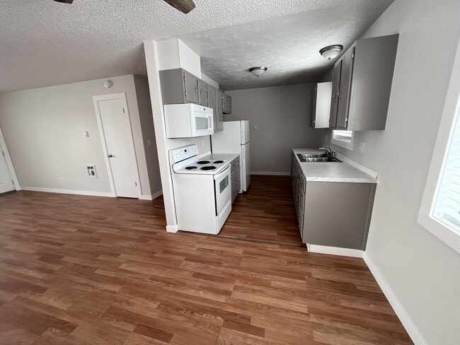 Building Photo - Modern Ontario Apartment