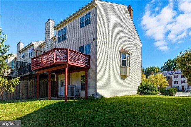 Building Photo - 9208 Fairlane Pl