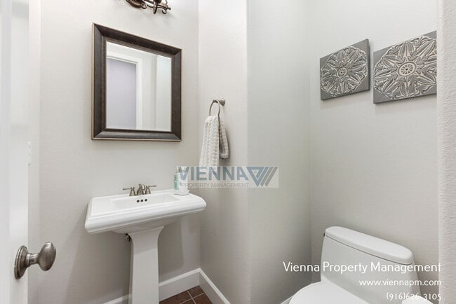 Building Photo - Beautiful 4 Bedroom Home in Catta Verdera