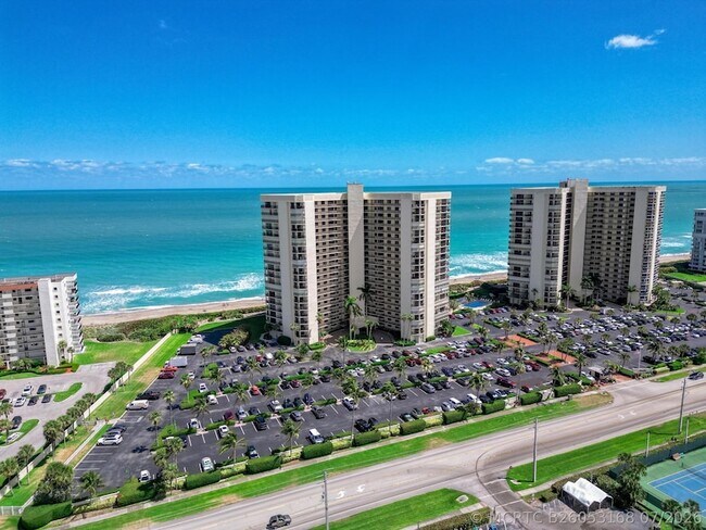 Building Photo - 9500 S Ocean Dr