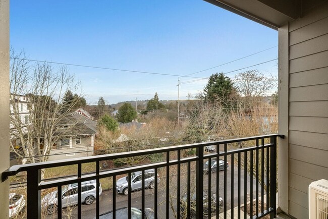 Interior Photo - SE 11th & Tenino Apartments
