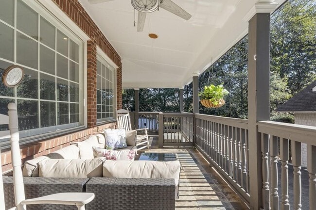 Building Photo - 97 Huntington Rd NE