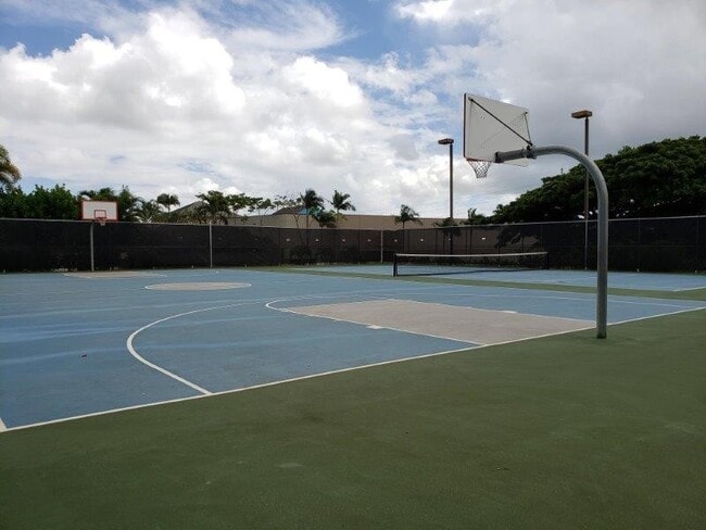 Building Photo - Century Park Plaza Condo - 1 bedroom, 1 bath, 1 parking - Avail 09/01/2026