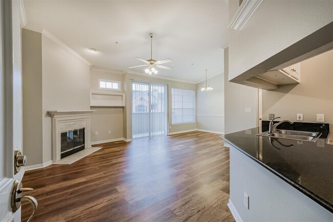 Primary Photo - 2111 Welch St