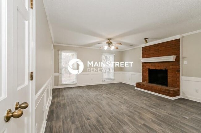 Building Photo - 4 Bedroom Pet-Friendly Home in CORDOVA, TN with Main Street Renewal