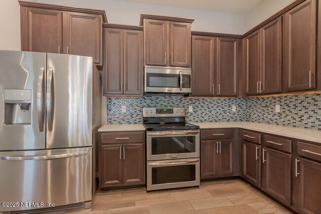 Building Photo - 16326 Hunters Hollow Trail