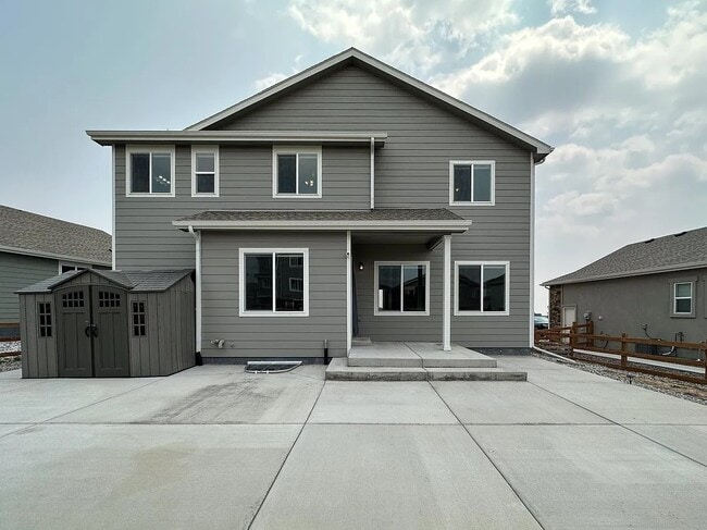 Building Photo - Stunning 3,000sqft home in Bradley Ranch!