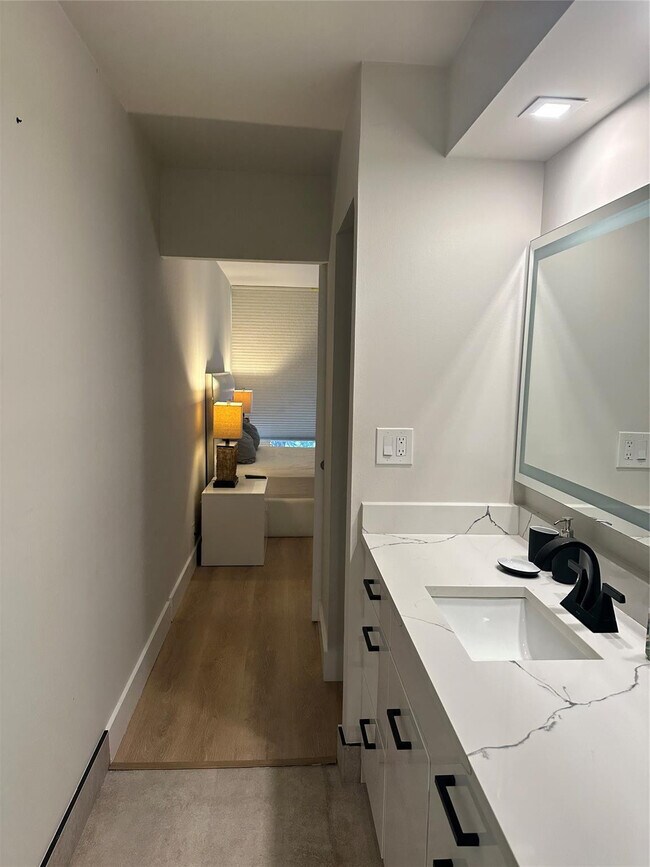 Building Photo - 3821 Environ Blvd