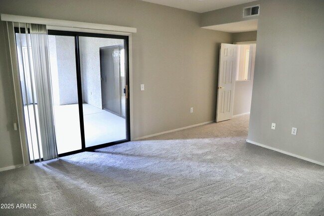 Building Photo - 9555 E Raintree Dr