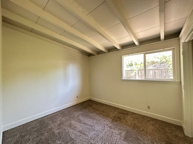 Building Photo - Coming Soon! West Sac Three Bedroom Home