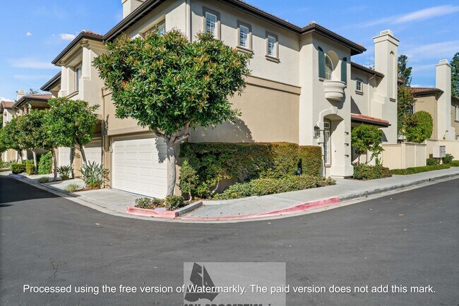 Building Photo - Welcome to this stunning 2-bedroom condo in gated community