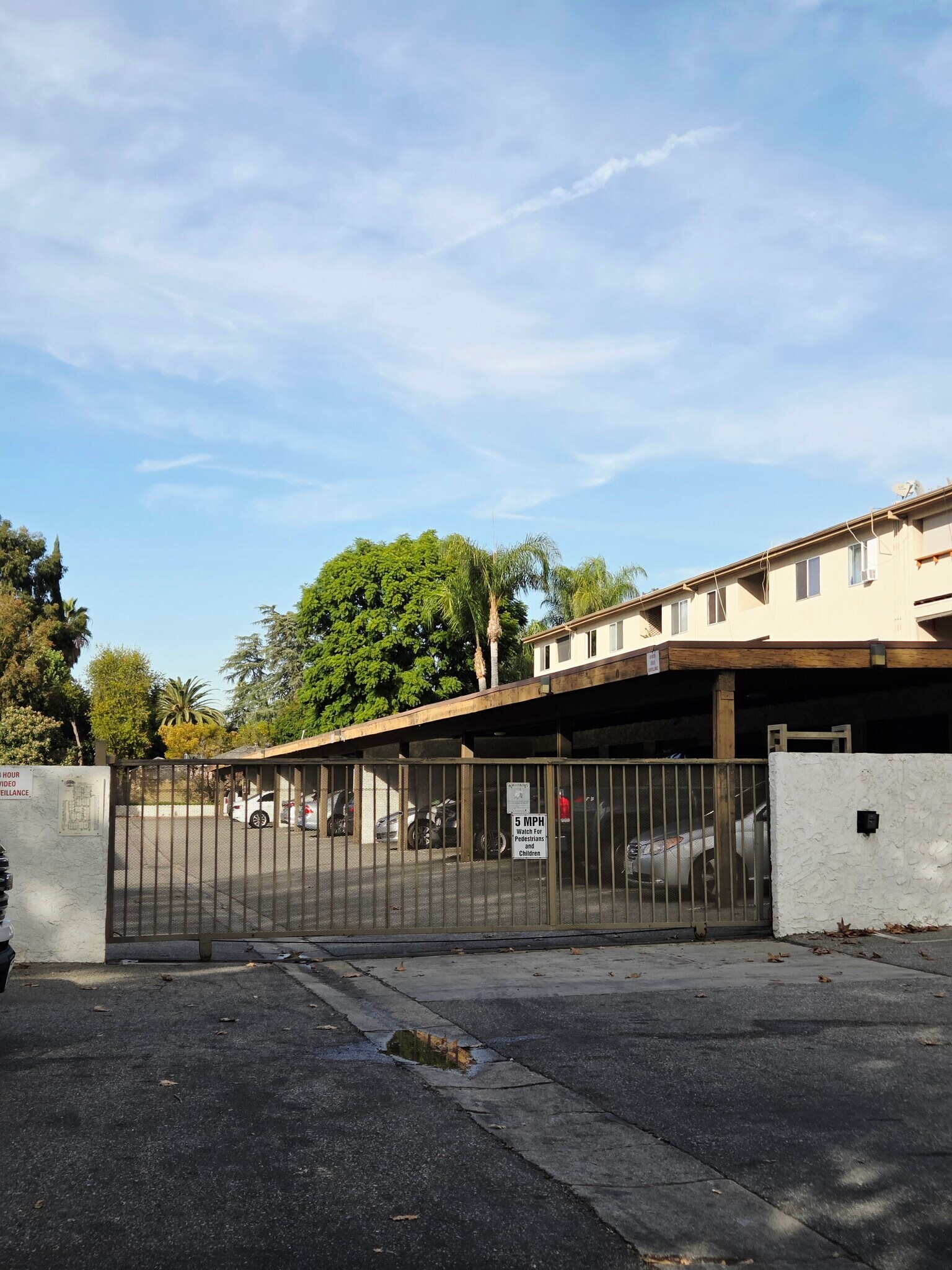 Building Photo - 15511 Sherman Way