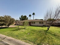 Building Photo - 3945 E Heatherbrae Dr