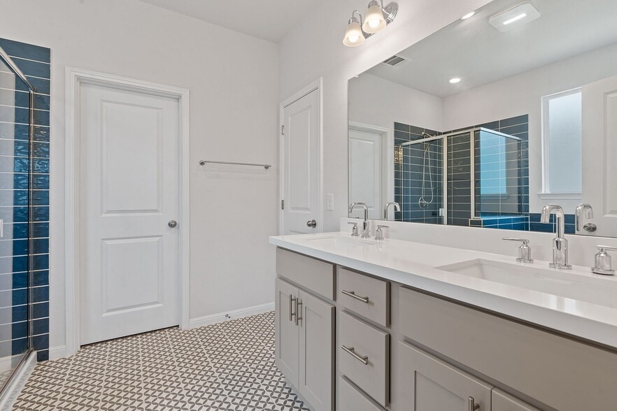 Building Photo - 321 Caisson Trl
