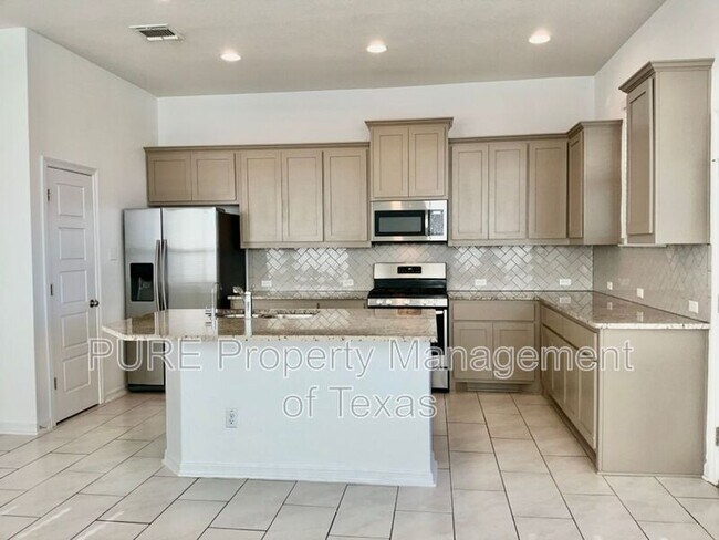 Building Photo - 18005 Pomelo Ln