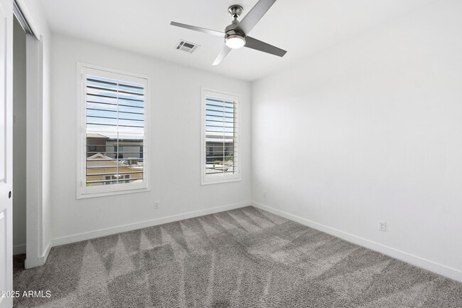 Building Photo - 3030 N 38th St