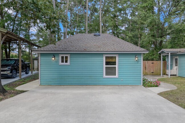 Building Photo - 11509 FM Rd 2432