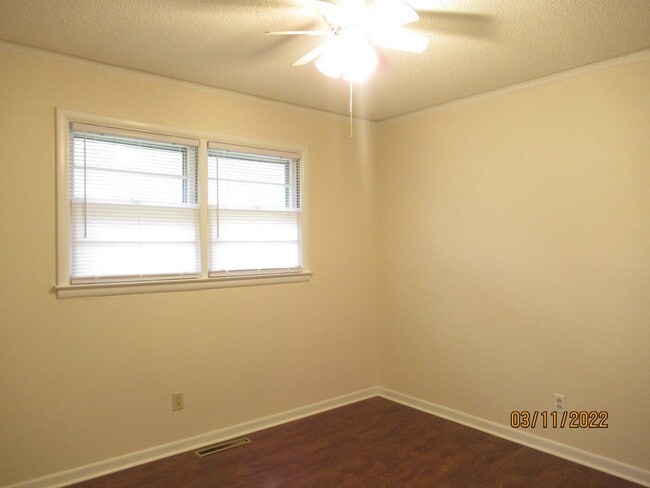 Building Photo - (Alice Drive Schools)- 3 Bedroom, 2 Bath S...