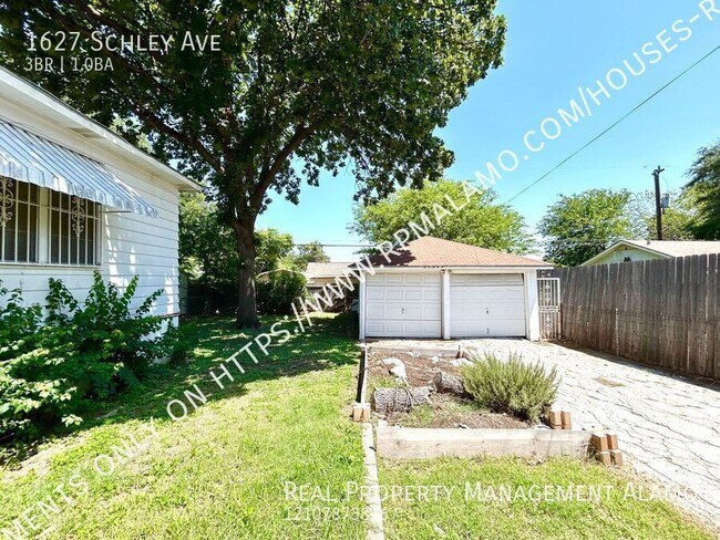 Building Photo - 1627 Schley Ave