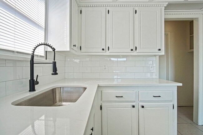 Building Photo - 8408 NW 109th St