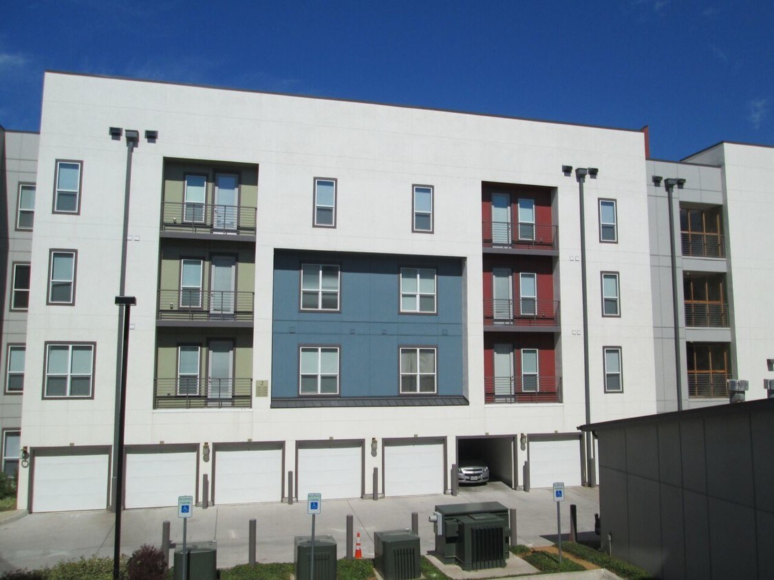 B Taylors Farm 1150 Pinnacle Park Blvd Dallas Tx 75211 Apartment Finder