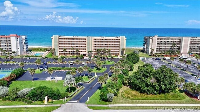 Building Photo - 10200 S Ocean Dr