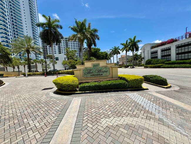 Building Photo - 2501 S Ocean Dr
