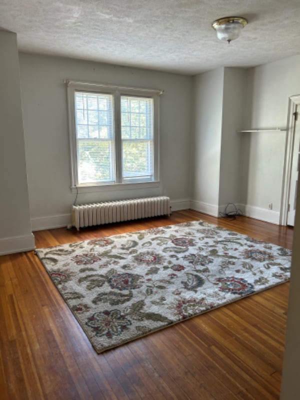 Building Photo - 713 Chestnut Ave