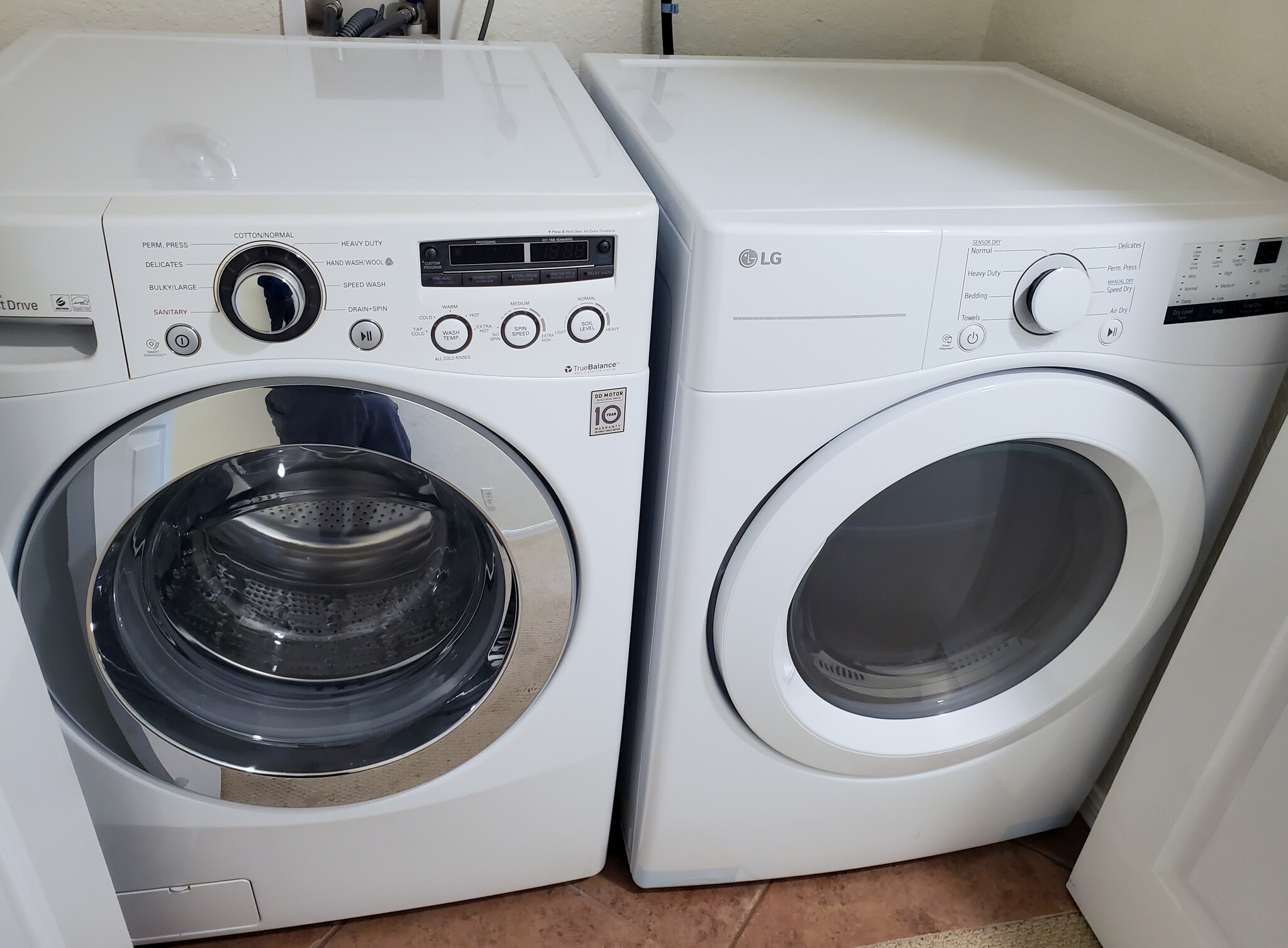 Building Photo - 5309 SE Jennings Ln