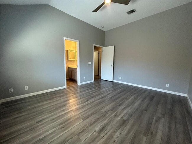 Building Photo - 516 Jefferson Ln