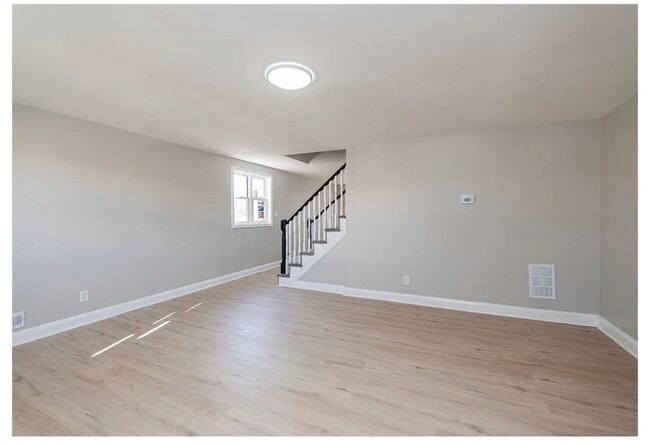 Building Photo - 3 bedroom Dundalk