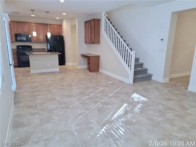 Building Photo - 10449 Yew Blossom Ave