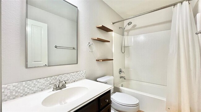 Building Photo - 784 Kingfisher Ln