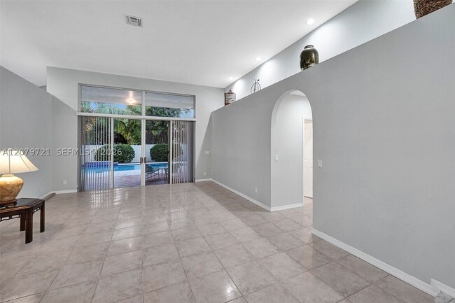 Building Photo - 18440 SW 77th Ct