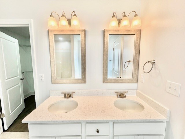 Building Photo - 165 Pommel St