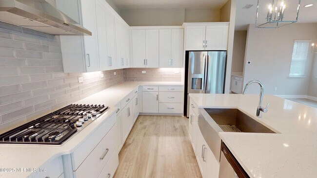 Building Photo - 511 Marquesa Cir