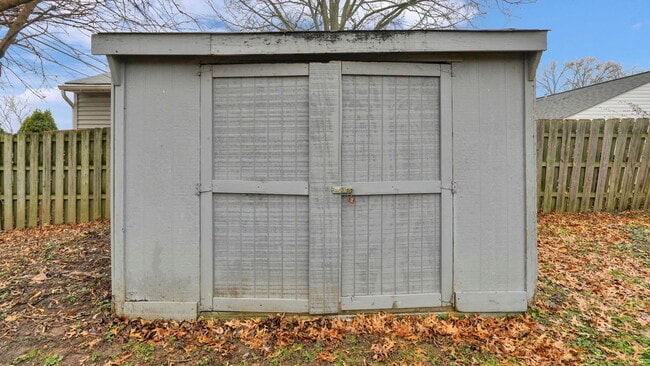 Building Photo - 1631 Lucks Rd