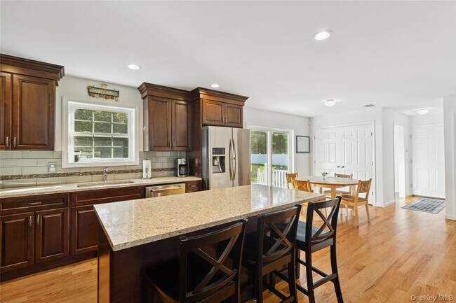 Building Photo - 16 Mastro Ct