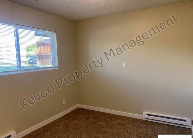 Building Photo - 1812 Pecan St